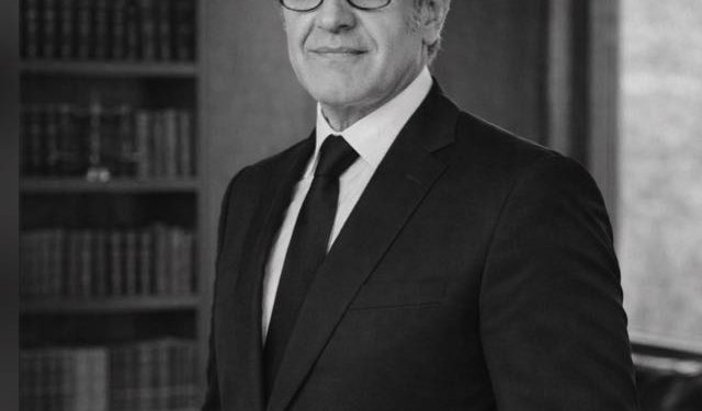 Ayhan erkmen